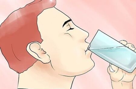 Trinken Sie viel Wasser, um Giftstoffe zu sammeln